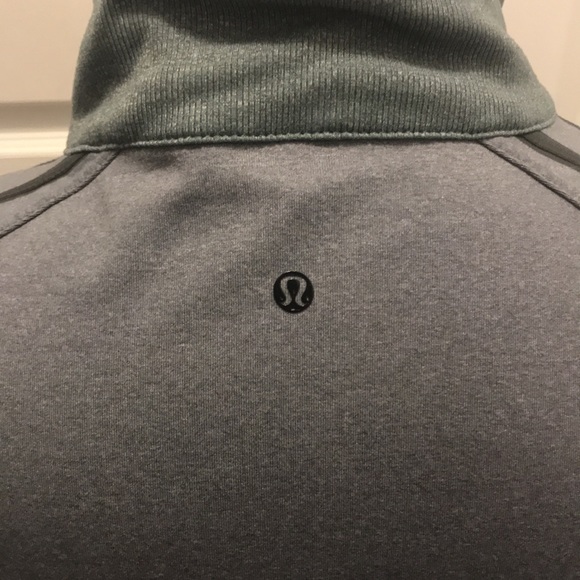 👕 Lululemon Men’s Jacket - Picture 3 of 3